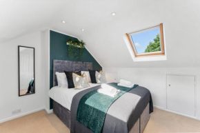 Boutique 4 Bed - Parking and Garden